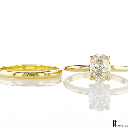 oval-engagement-ring-with-matching-wedding-band
